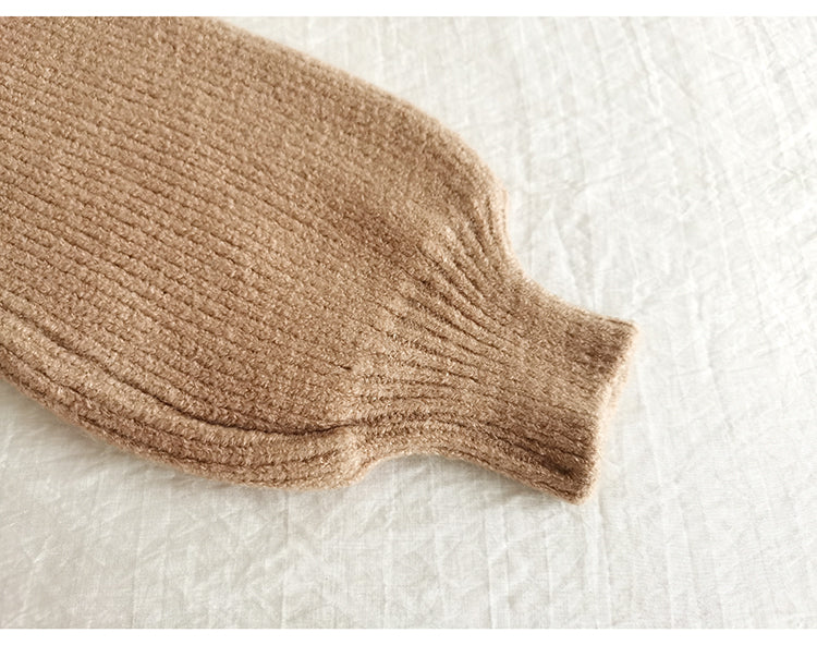 V Neck White Pullover Sweaters