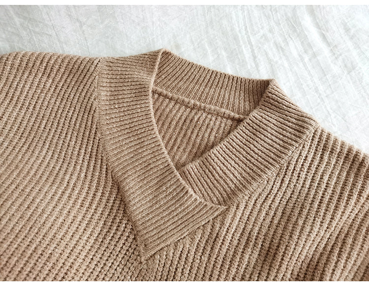 V Neck White Pullover Sweaters