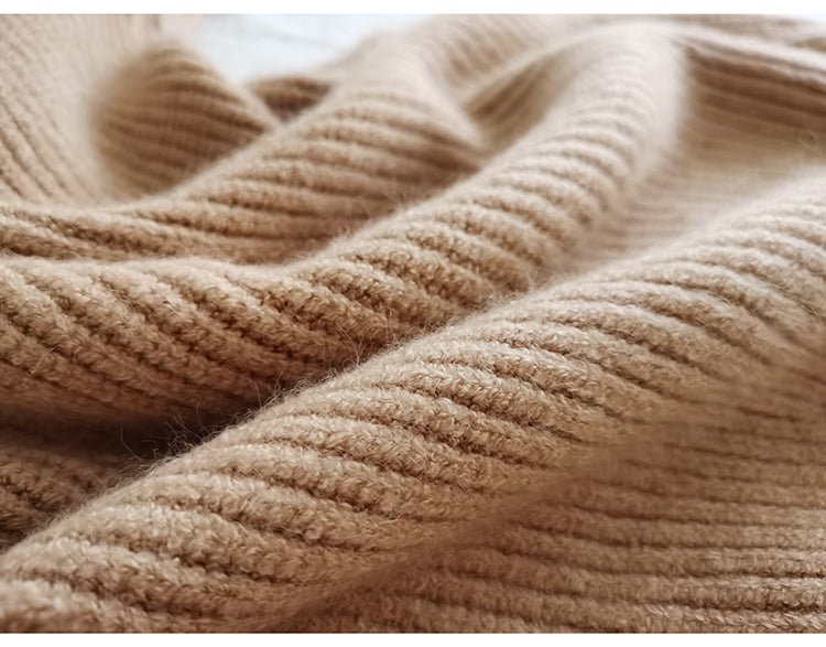 V Neck White Pullover Sweaters